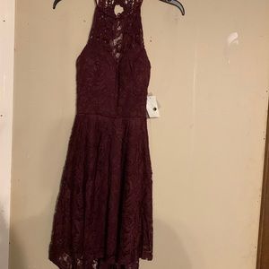 Prom dress 3/4 pet friendly smoke free